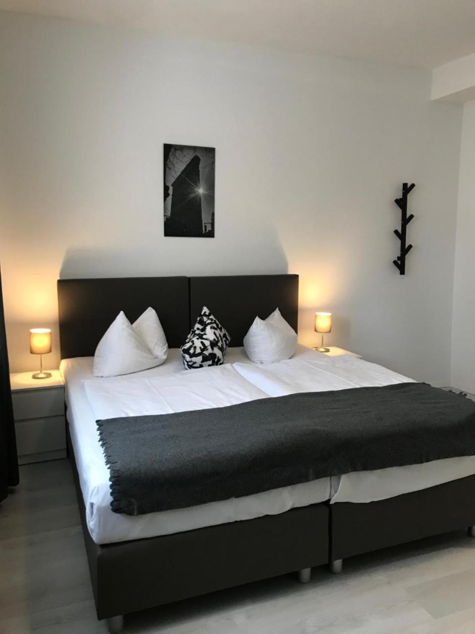 Liberty Hotel Кельн Екстер'єр фото